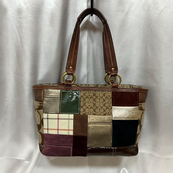 Coach fall colored signature patchwork   55-B1a - Picture 2 of 9